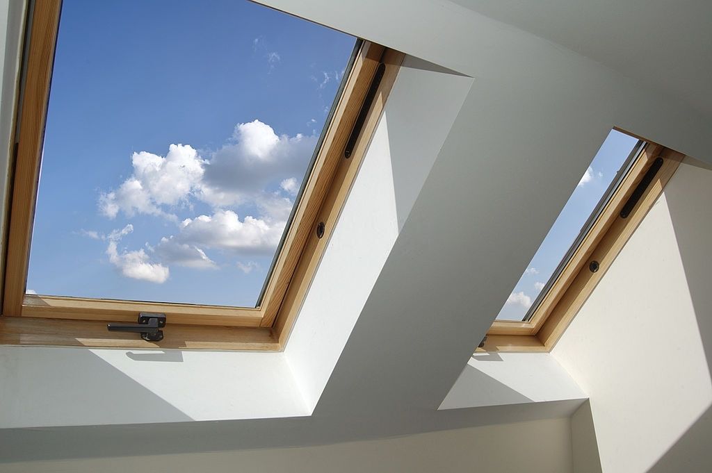 Roof windows with Insulated glass