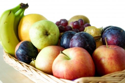 fruit_basket_banana_apple_pear_plum_grapes_orange