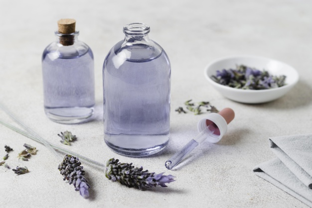 high-view-natural-lavender-oils_