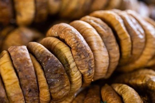 Dried figs (Anjeer)