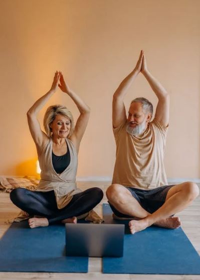 The Right Age for Seniors to Practice Yoga