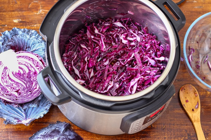Red-cabbage-inside-pressure-cooker